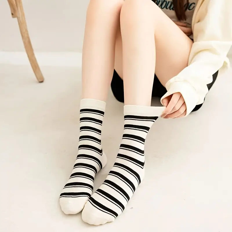 5 Pairs Smiling Face Print Socks