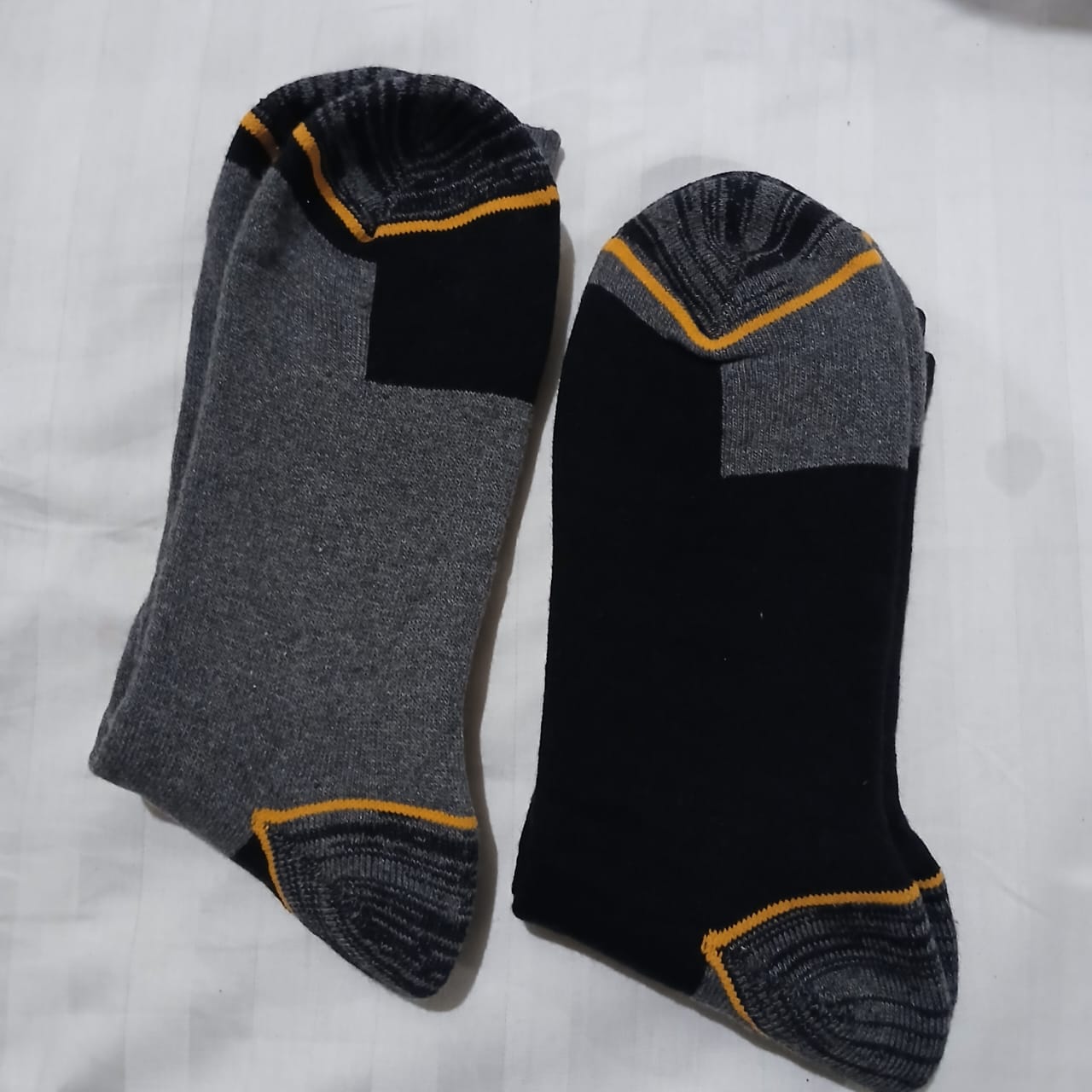 2 Pairs (4 Pcs) Ultimate Comfort Thick Winter Socks