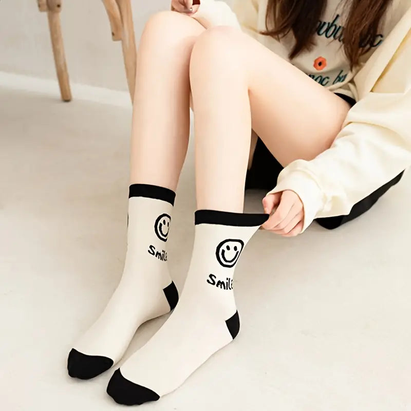 5 Pairs Smiling Face Print Socks